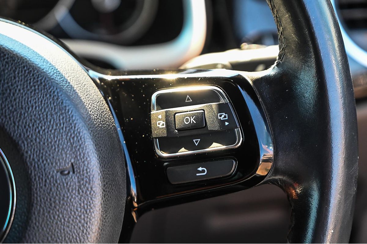 2013 Volkswagen Beetle 1L