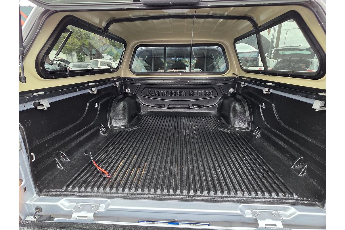 2013 Mitsubishi Triton GLX MN 4X4