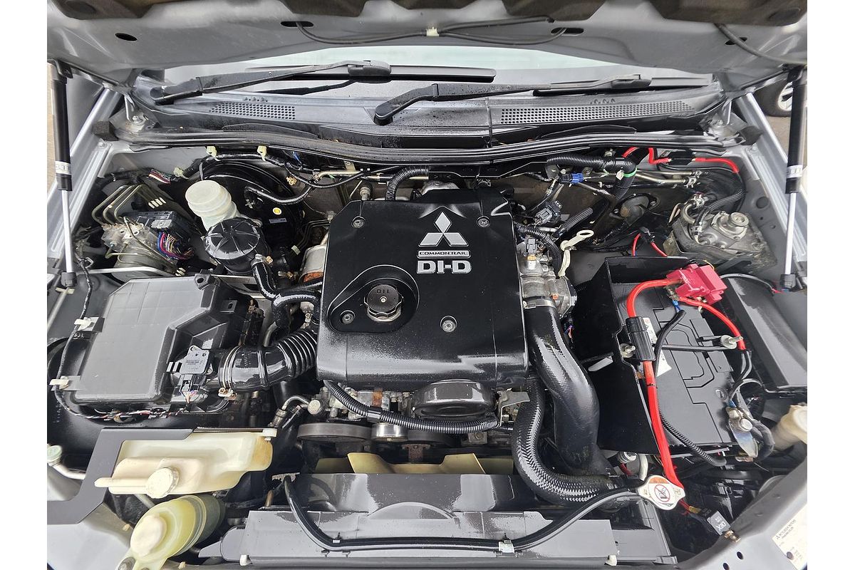 2013 Mitsubishi Triton GLX MN 4X4