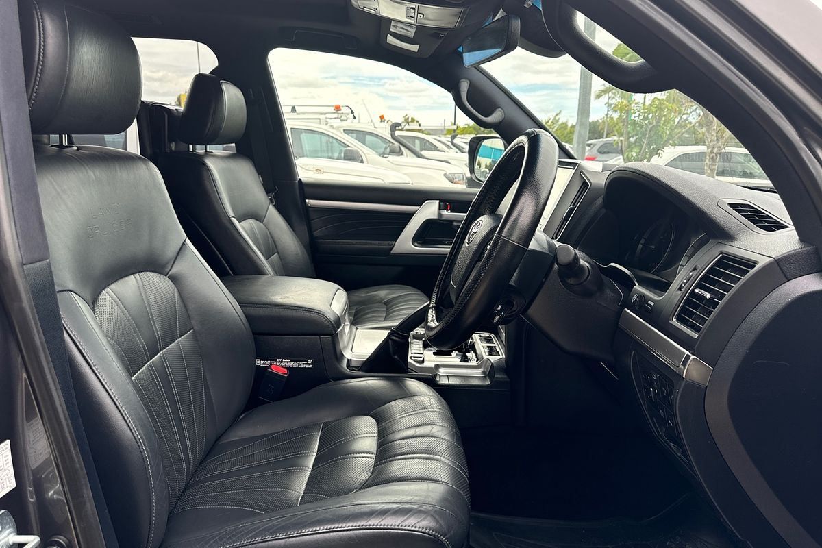 2020 Toyota Landcruiser Sahara Horizon VDJ200R