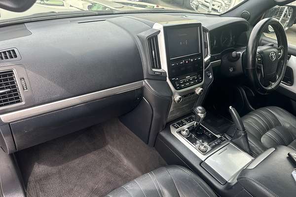 2020 Toyota Landcruiser Sahara Horizon VDJ200R