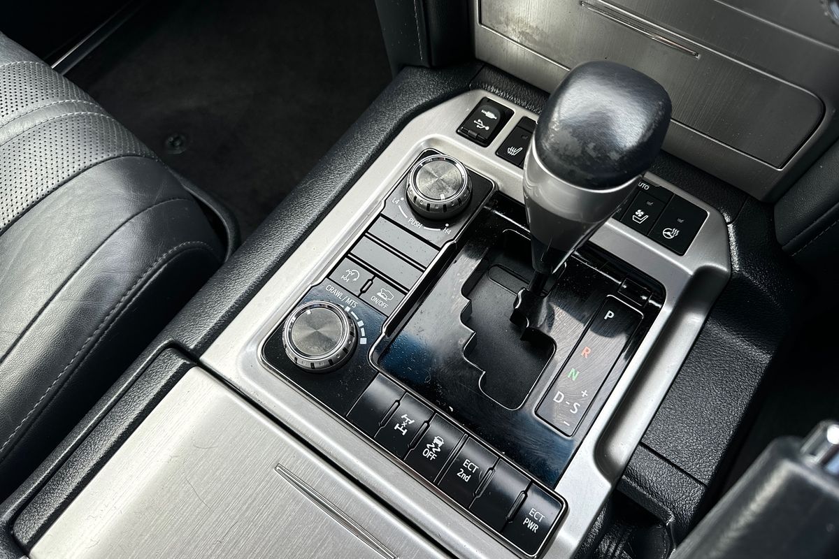 2020 Toyota Landcruiser Sahara Horizon VDJ200R