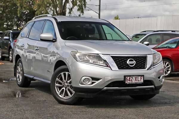 2015 Nissan Pathfinder ST R52