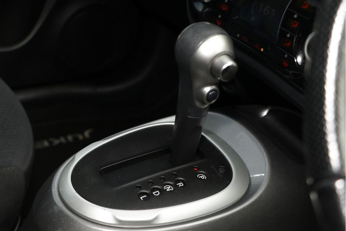 2013 Nissan JUKE ST F15