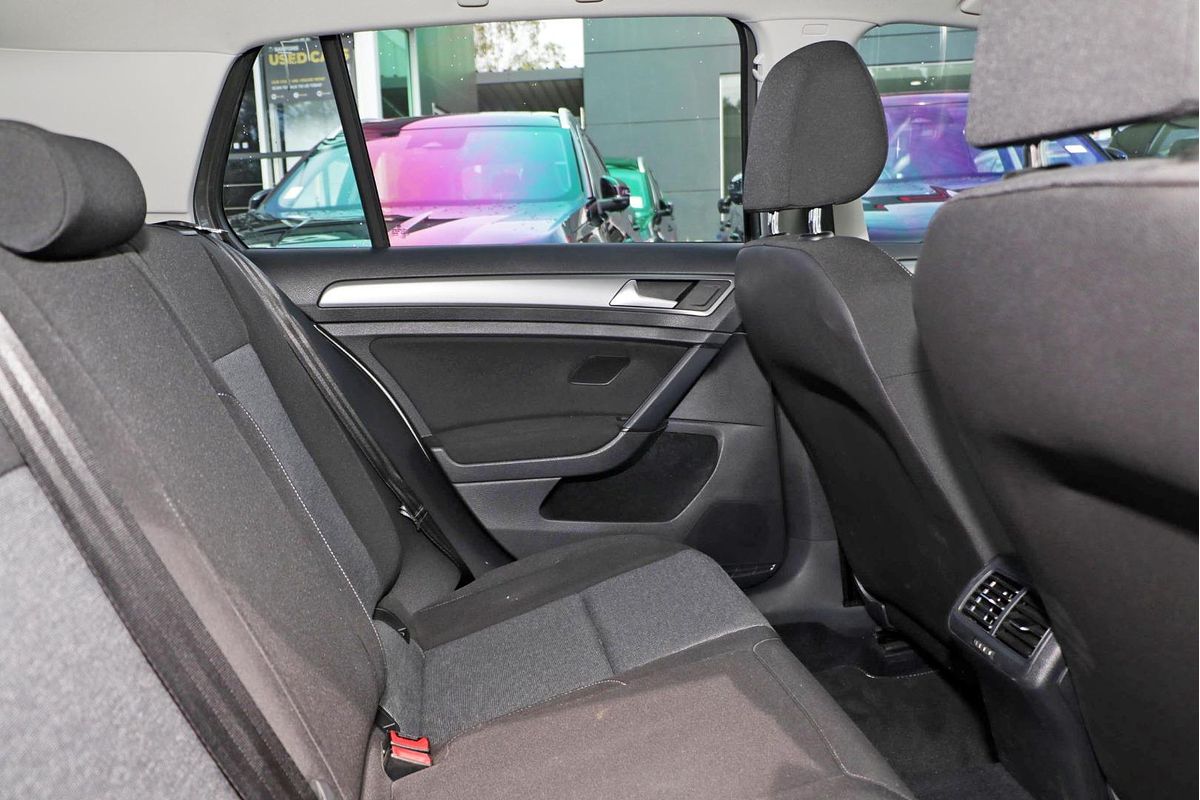 2017 Volkswagen Golf 92TSI Trendline 7