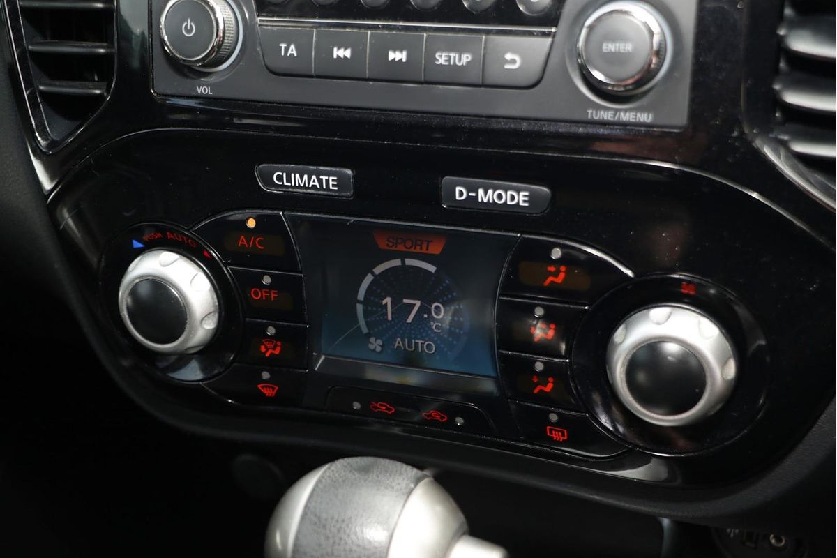 2013 Nissan JUKE ST F15