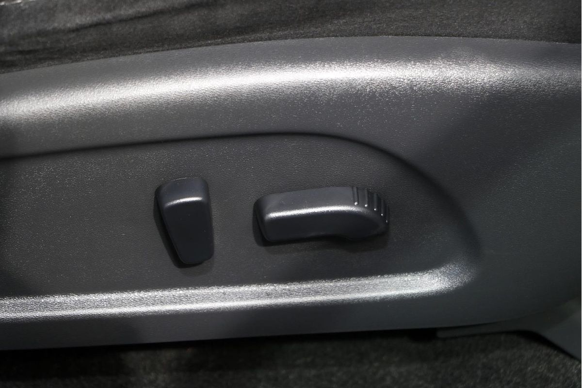 2015 Nissan Pathfinder ST R52