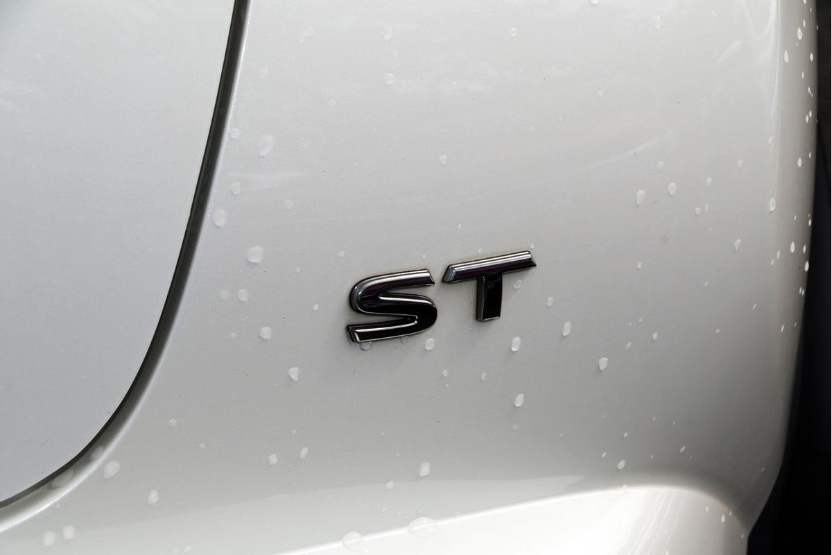 2013 Nissan JUKE ST F15