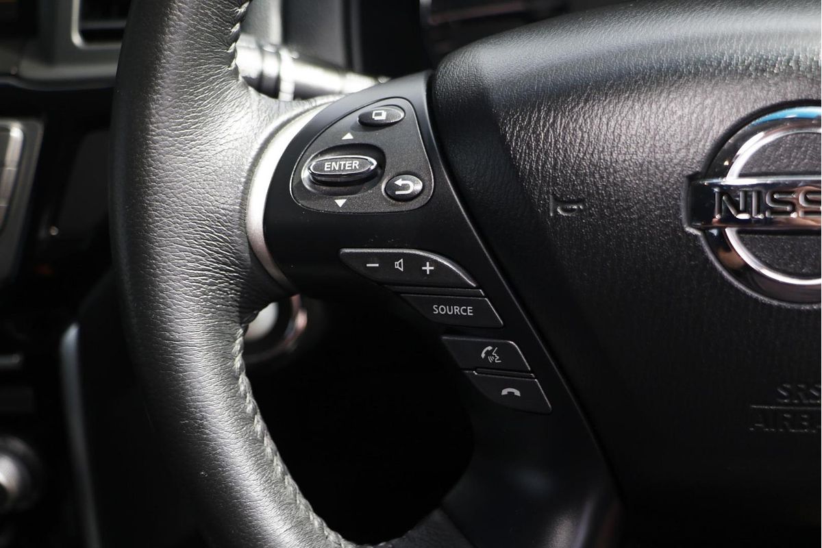 2015 Nissan Pathfinder ST R52