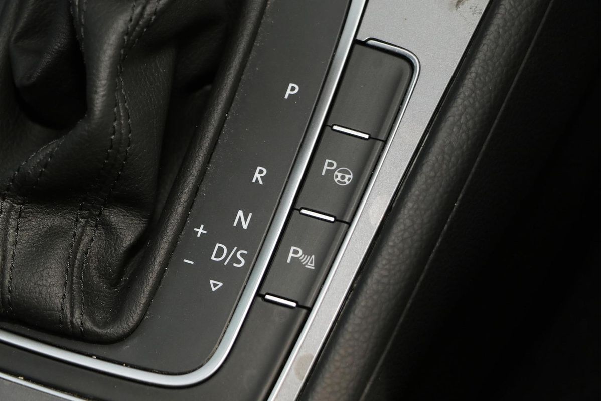2017 Volkswagen Golf 92TSI Trendline 7