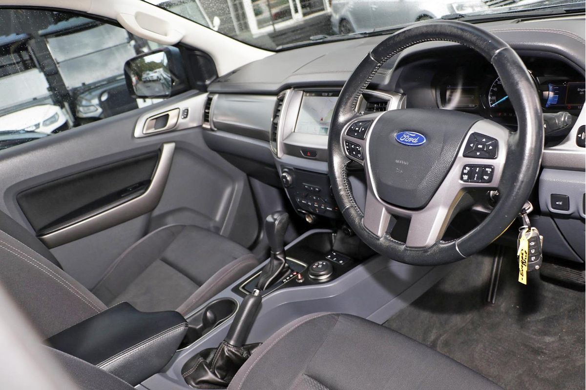2017 Ford Everest Trend UA