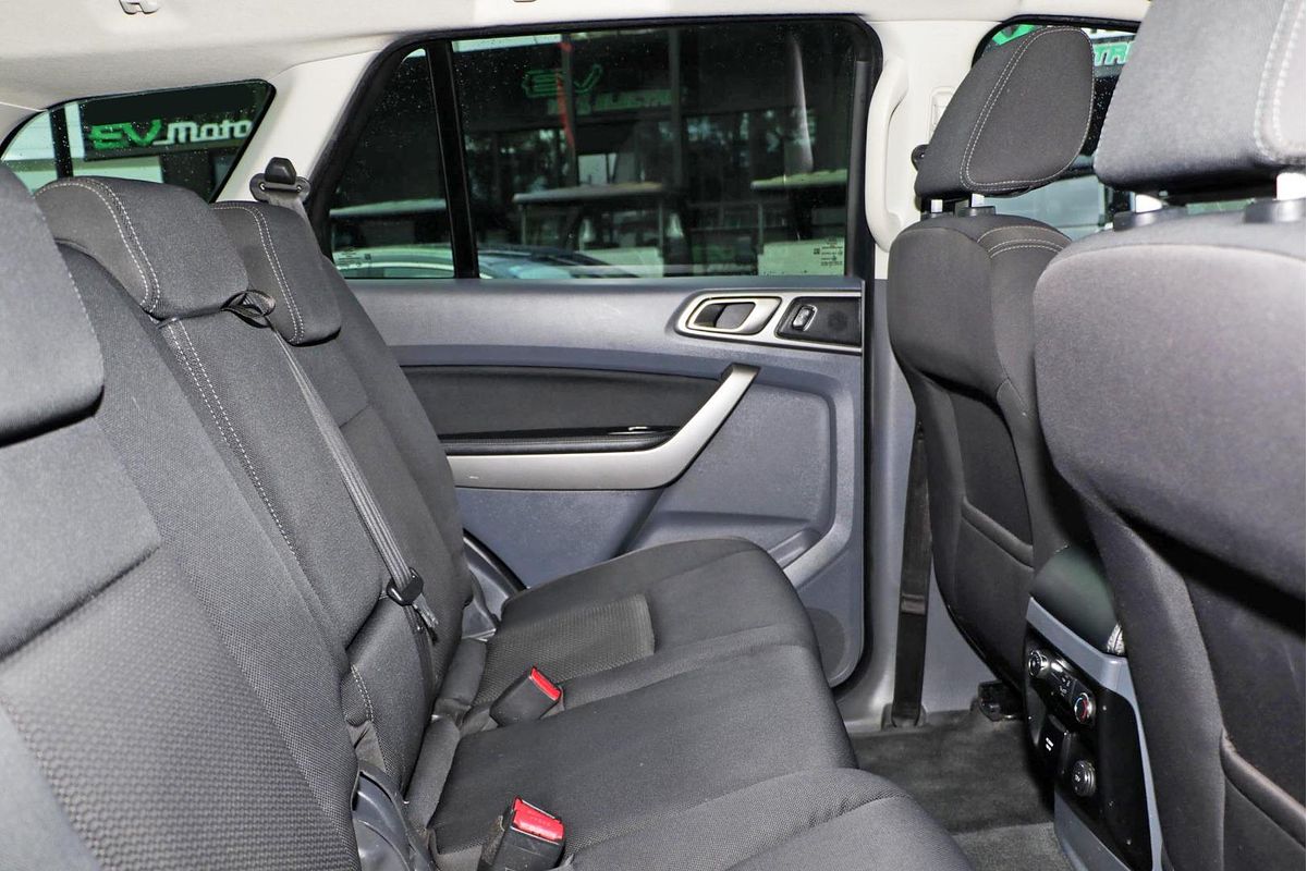 2017 Ford Everest Trend UA