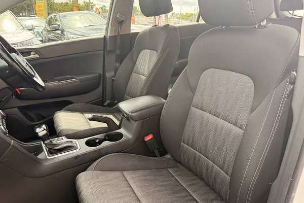 2019 Kia Sportage S QL