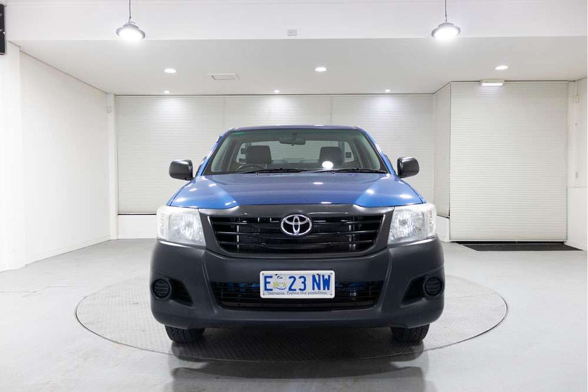Hilux 4x2 Workmate 2.7L Petrol Manual Single Cab C/C