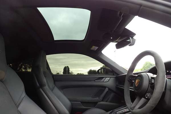 2024 Porsche 911 Carrera GTS 992