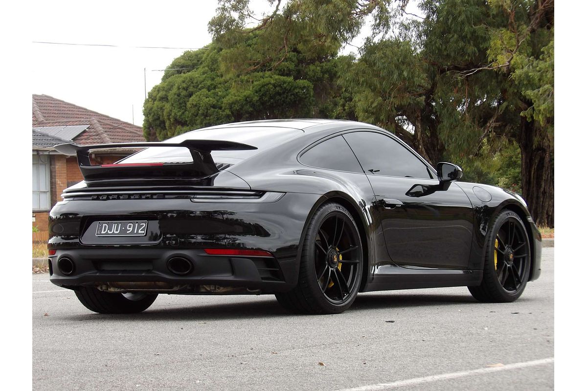 2024 Porsche 911 Carrera GTS 992