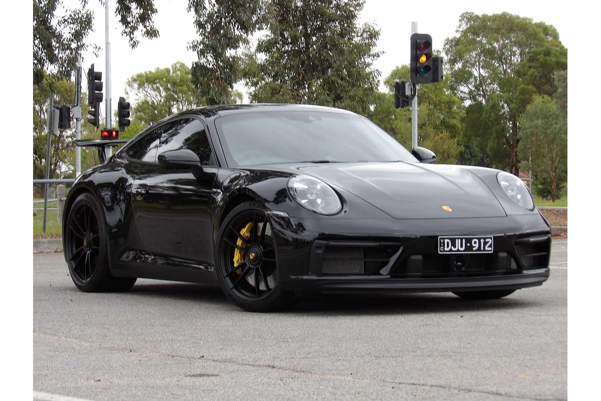 2024 Porsche 911 Carrera GTS 992