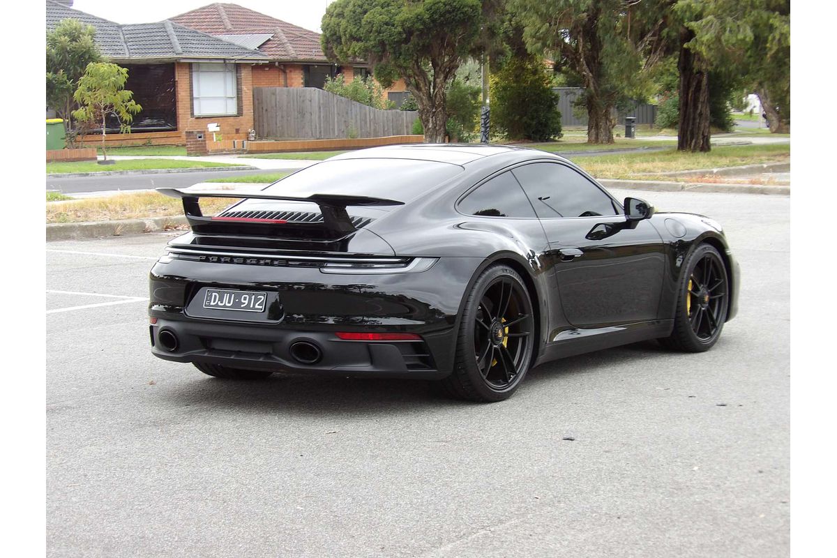 2024 Porsche 911 Carrera GTS 992