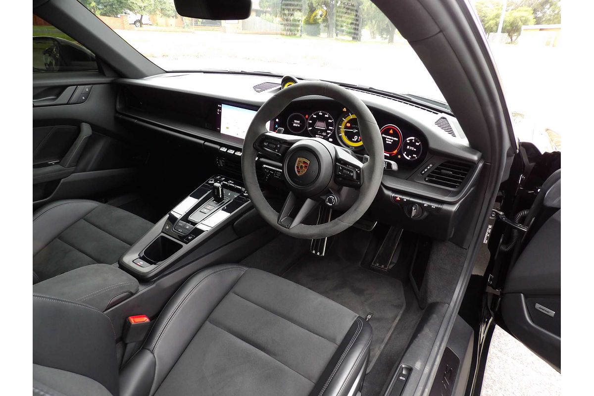 2024 Porsche 911 Carrera GTS 992