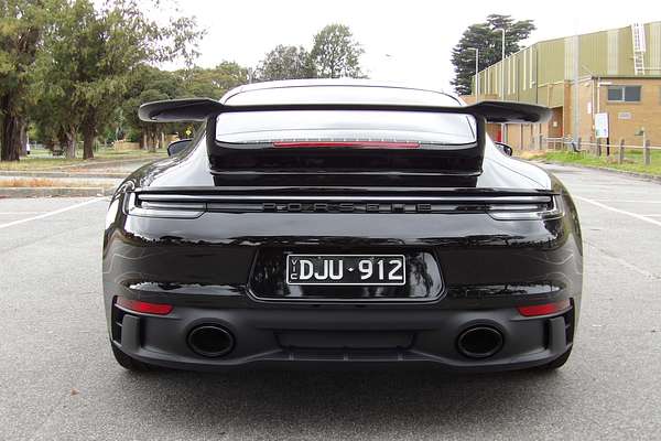 2024 Porsche 911 Carrera GTS 992