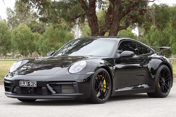 2024 Porsche 911 Carrera GTS 992