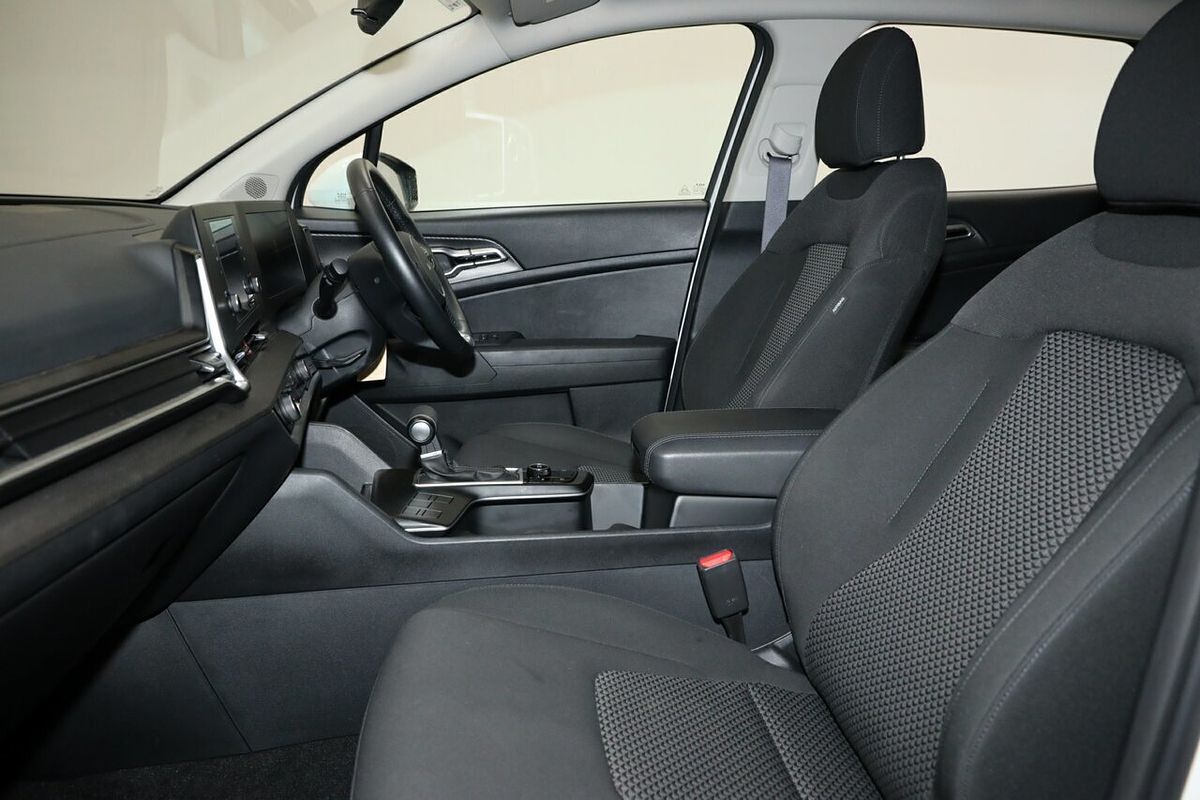 2023 Kia Sportage S NQ5