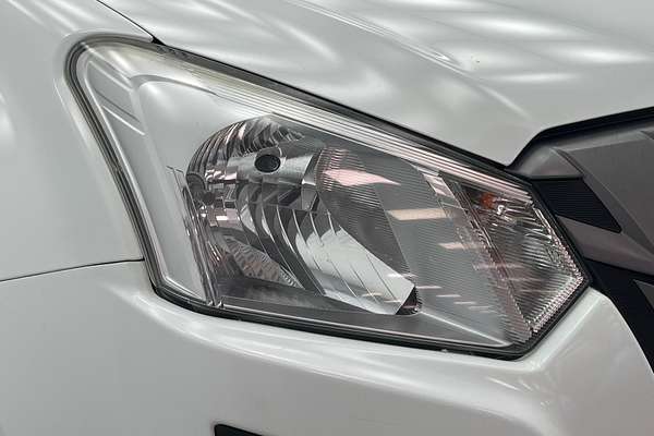 2019 Isuzu D-MAX SX High Ride Rear Wheel Drive
