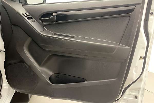 2019 Isuzu D-MAX SX High Ride Rear Wheel Drive