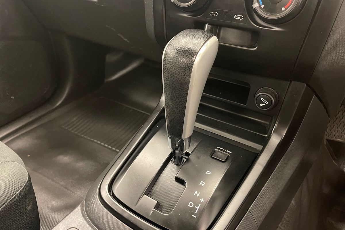 2019 Isuzu D-MAX SX High Ride Rear Wheel Drive