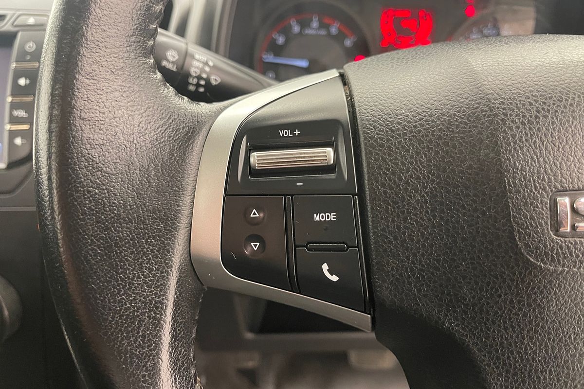 2019 Isuzu D-MAX SX High Ride Rear Wheel Drive