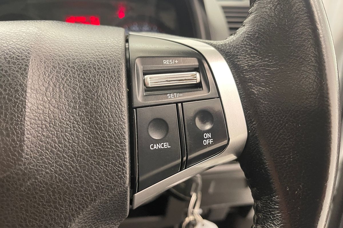 2019 Isuzu D-MAX SX High Ride Rear Wheel Drive