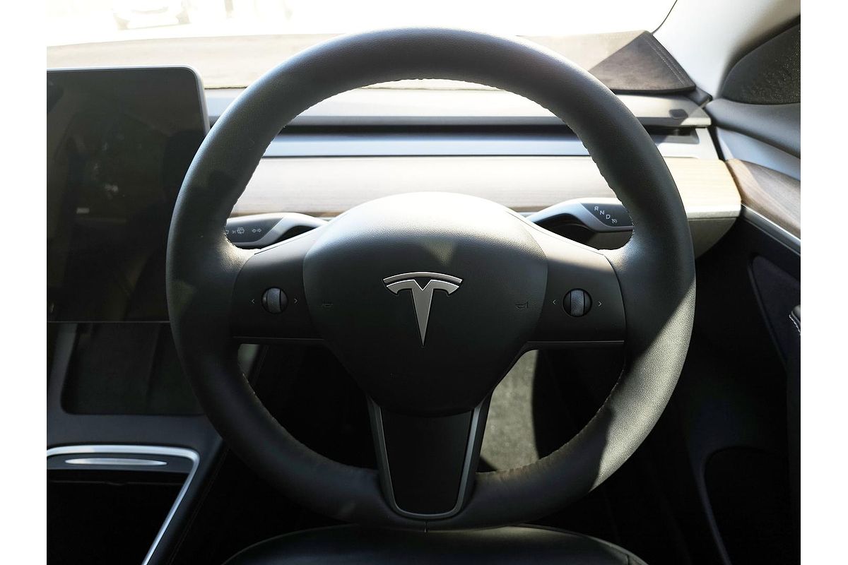 2022 Tesla Model 3 Rear-Wheel Drive