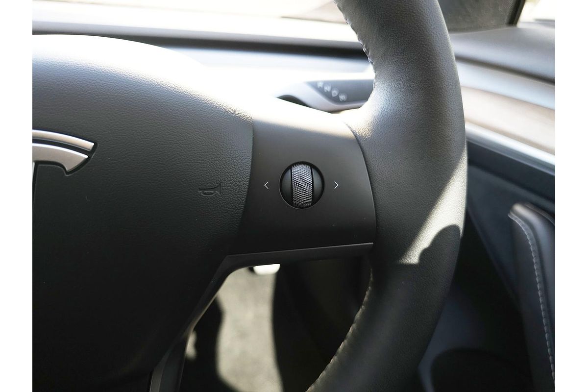 2022 Tesla Model 3 Rear-Wheel Drive
