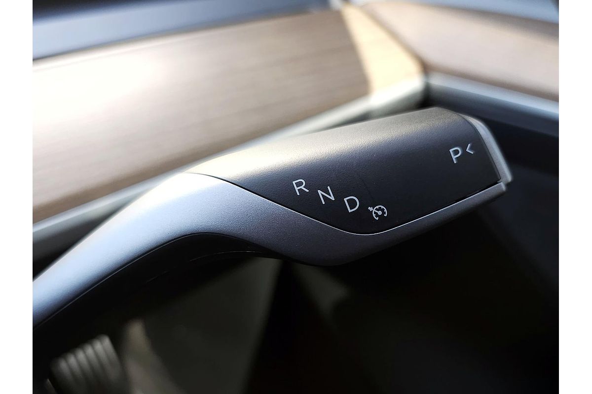 2022 Tesla Model 3 Rear-Wheel Drive