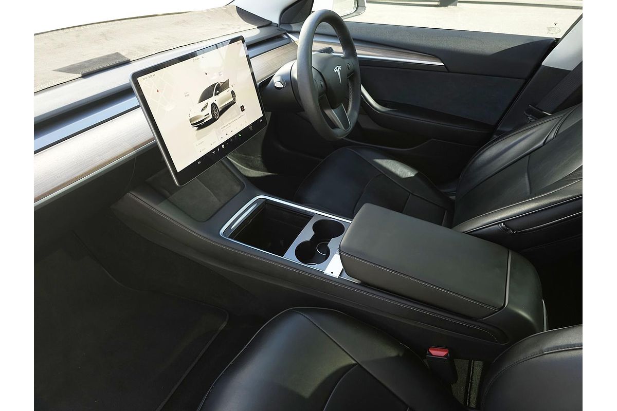 2022 Tesla Model 3 Rear-Wheel Drive