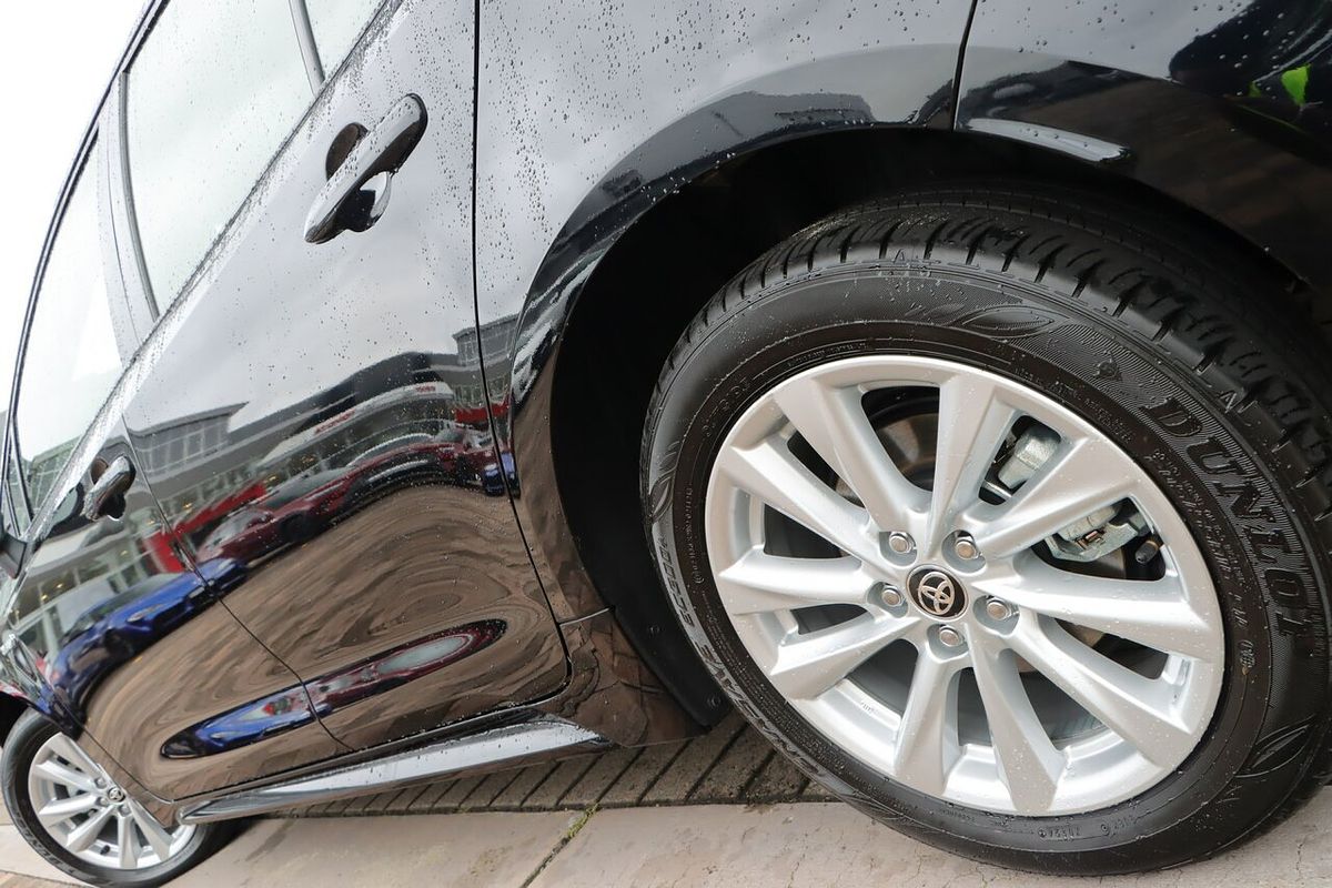 2024 Toyota Corolla Ascent Sport Hybrid ZWE219R