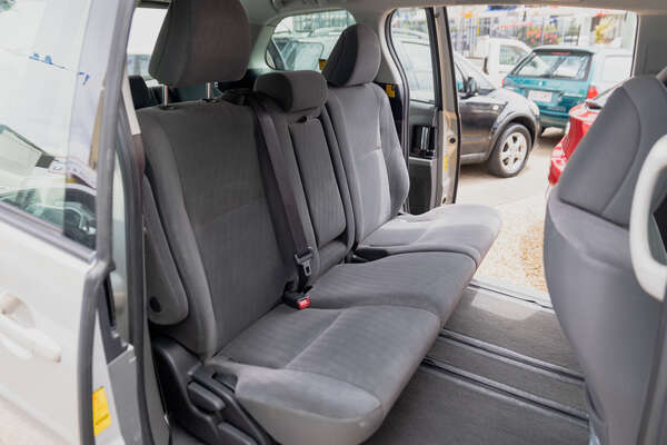 2009 Toyota Tarago GLi ACR50R