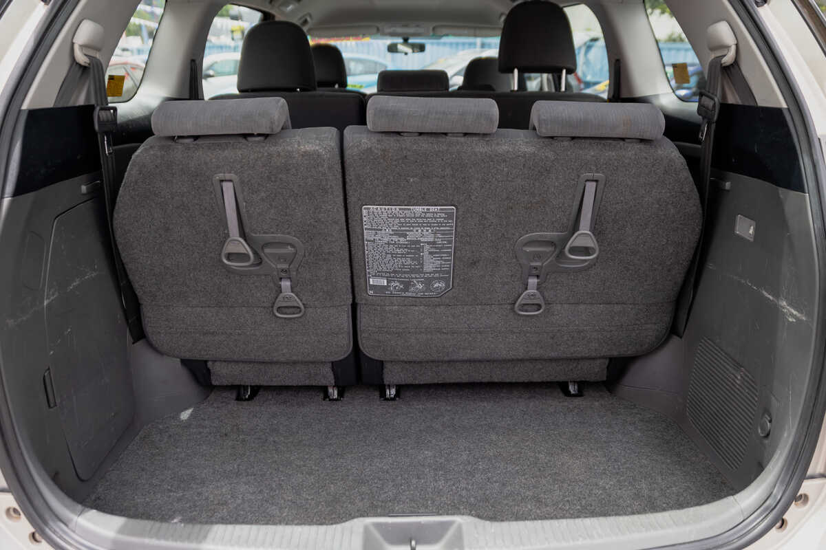 2009 Toyota Tarago GLi ACR50R