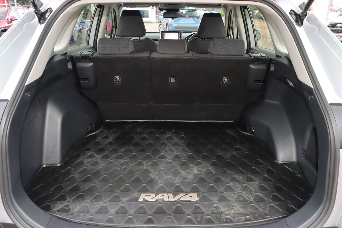 2020 Toyota RAV4 GX AXAH54R