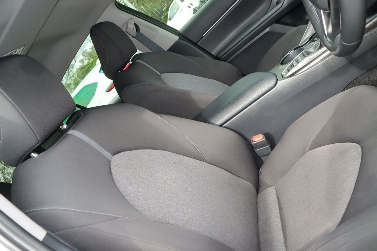 2021 Toyota Camry Ascent Sport AXVH70R
