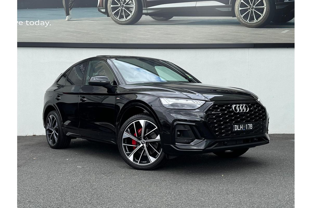2024 Audi Q5 55 TFSI e S Line FY