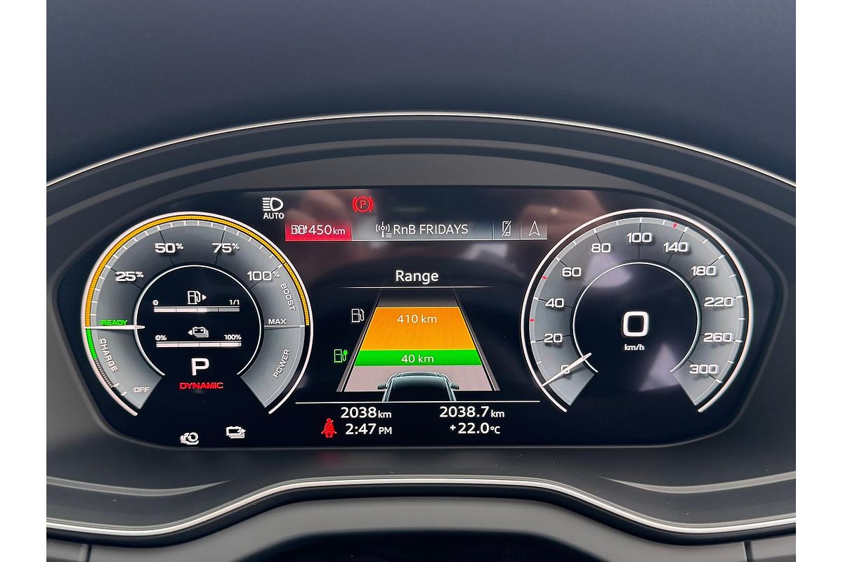 2024 Audi Q5 55 TFSI e S Line FY