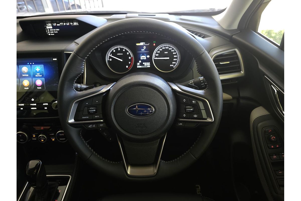 2024 Subaru Forester 2.5i Luxury Special Edition S5