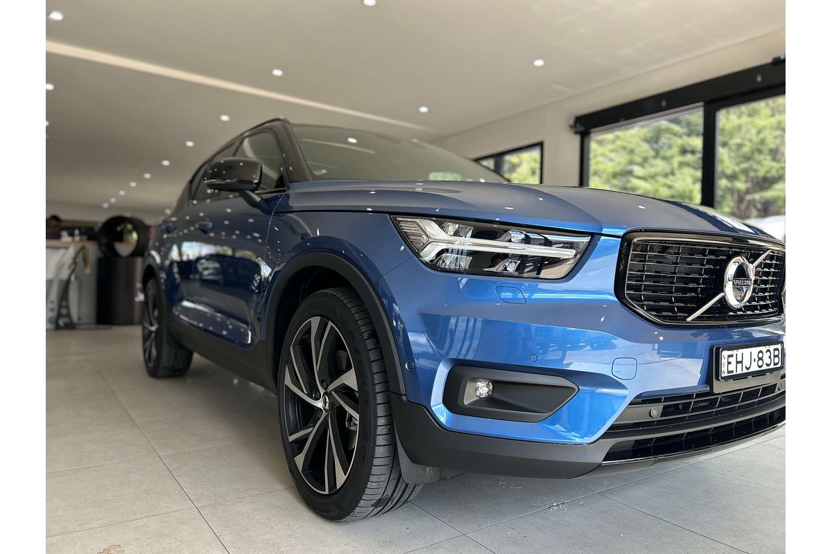 2019 Volvo XC40 T5 R-Design