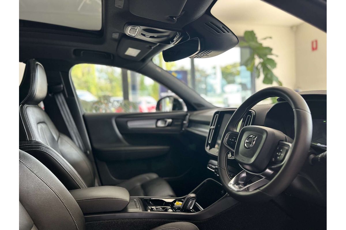 2019 Volvo XC40 T5 R-Design