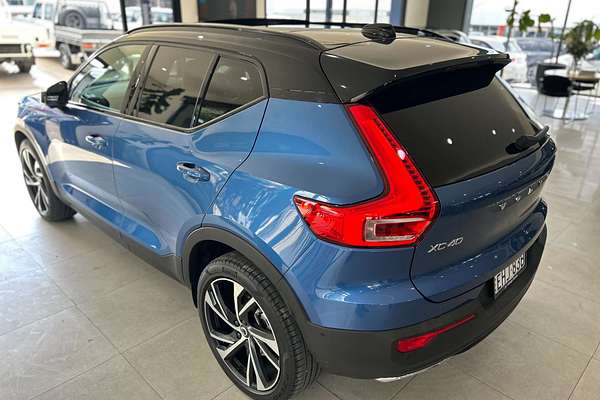2019 Volvo XC40 T5 R-Design