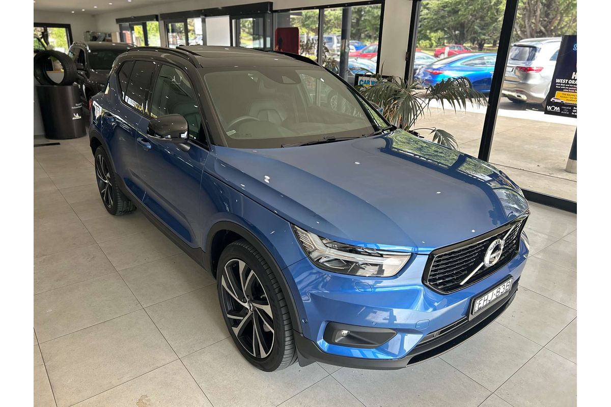 2019 Volvo XC40 T5 R-Design