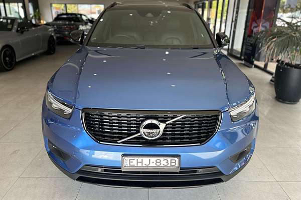 2019 Volvo XC40 T5 R-Design