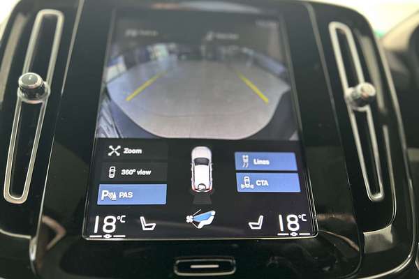 2019 Volvo XC40 T5 R-Design