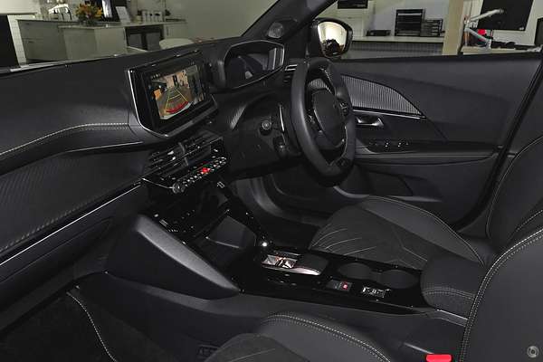 2025 Peugeot 2008 GT Hybrid P24